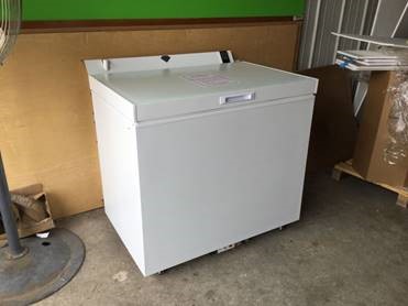 9 Cu. Ft. gas chest freezer by Crystal Cold